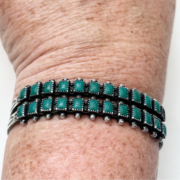 Vintage Zuni Green Turquoise Sterling Silver Cuff Bracelet - Picture 6 of 16